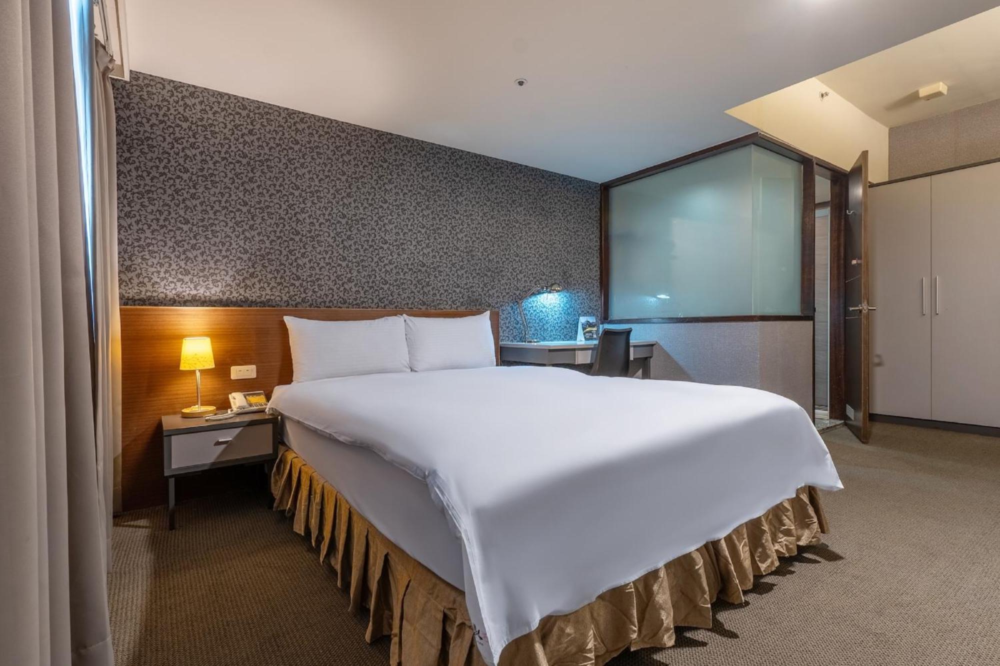 The Galerie Hotel Taichung Exterior foto